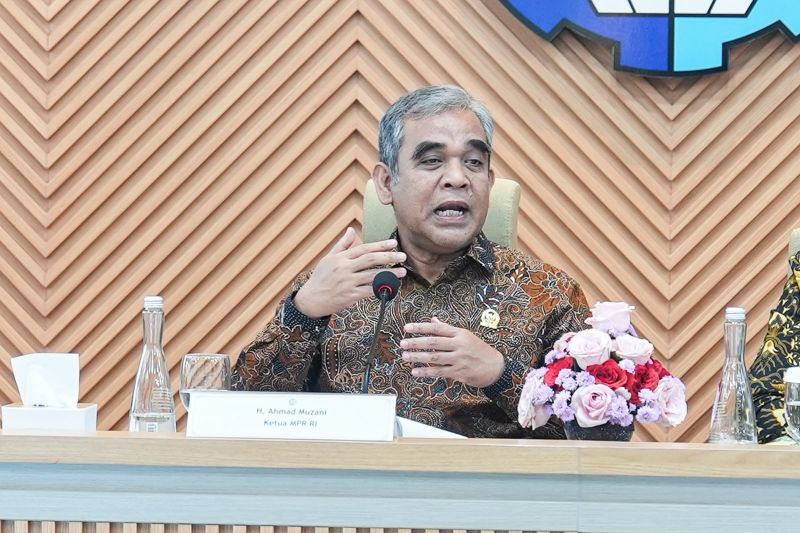 Ketua MPR dorong ITS perkuat riset pertanian dan pakan ternak