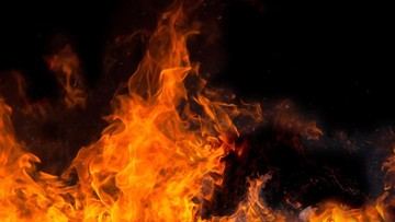 Viral Gerobak Angkringan Dibakar di Jaktim, Pelaku Diduga Sopir Taksi