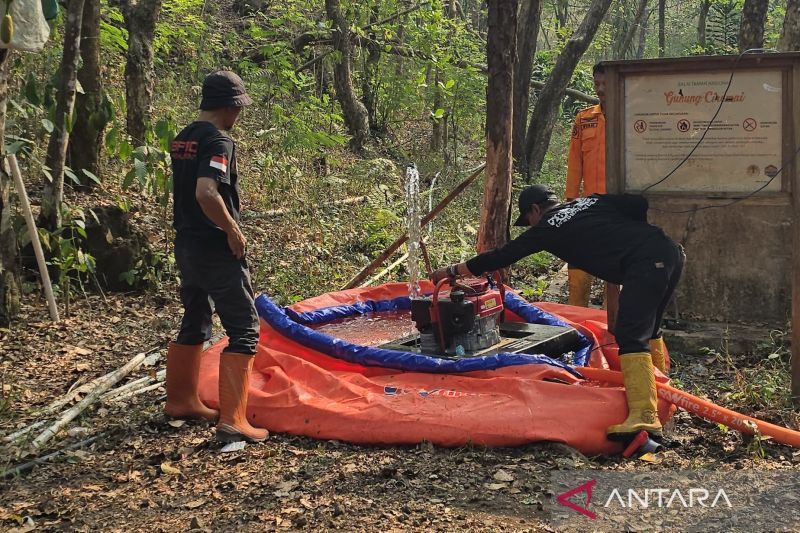 Titik api kembali muncul di kawasan Taman Nasional Gunung Ciremai