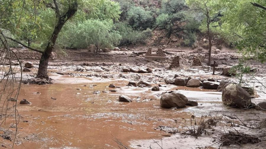 Usai Nepal Banjir Bandang Hantam Amerika, Warga Dievakuasi