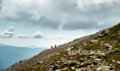Amanah yang Ditolak Gunung, Bumi, dan Langit, tapi Diterima Manusia