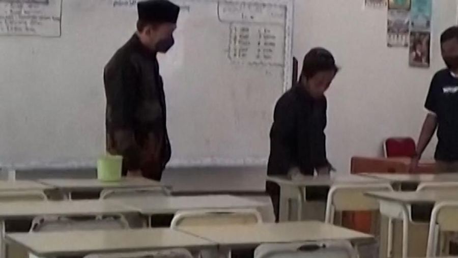 Sekolah di Banten Terapkan PJJ 3 Hari Imbas Abu Vulkanik Anak Krakatau