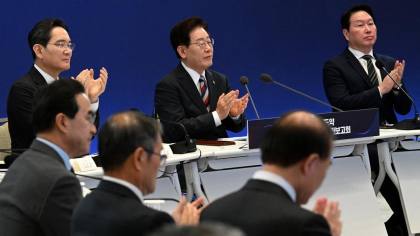 Banyak Warga Gak Puas, Popularitas Presiden Ini Merosot 38%