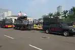 TNI-Polri Perketat Pengamanan DPR Jelang Demo AMPB, Sejumlah Rantis Disiagakan