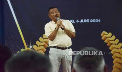 Haji Umuh Minta Bobotoh tak ke GBK, Dukung Persib dari Rumah