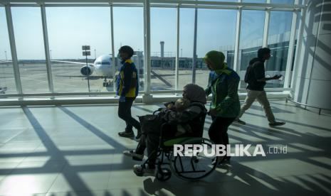 Delapan Bandara Ditutup Imbas Abu Vulkanik, KDM: Kertajati Siap Jadi Alternatif