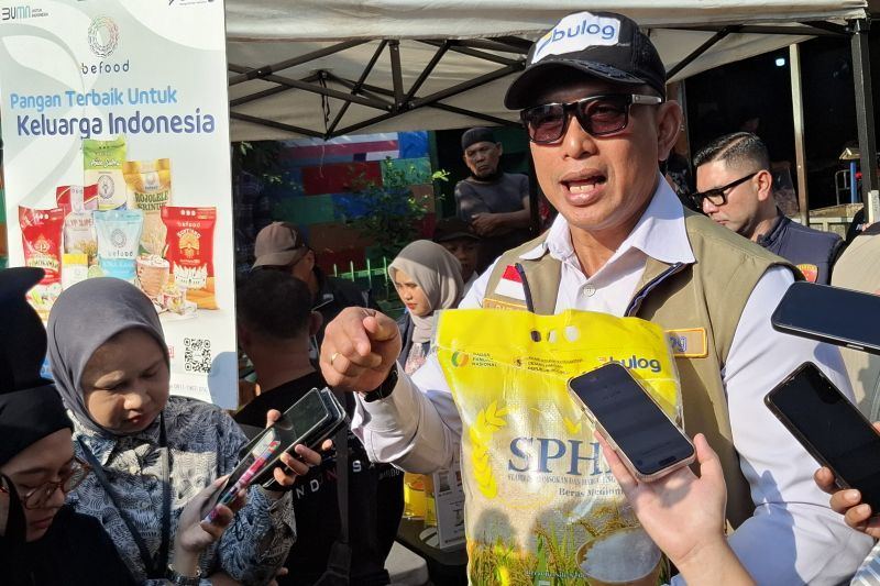 Bulog siapkan penyaluran 110 ribu ton beras dan sidak pasar serentak