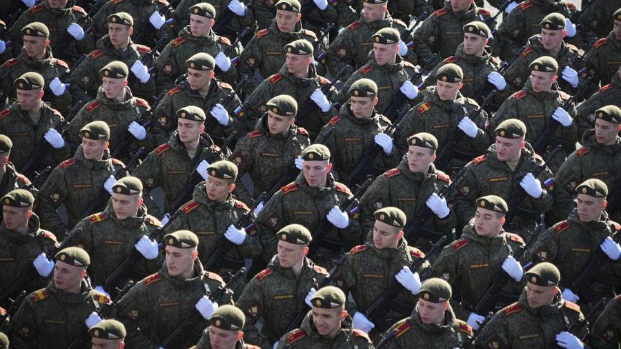 Penjelasan Kemlu soal Dugaan WNI Jadi Tentara Rusia