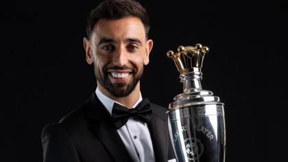 Bruno Fernandes Raih Gelar Pemain Terbaik PFA Samai Ronaldo