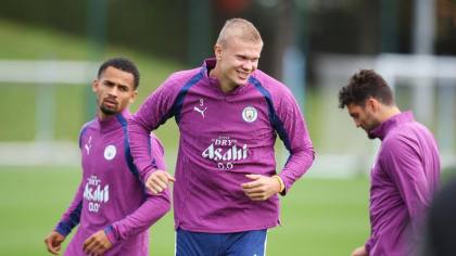 FOTO: Manchester City Matangkan Diri Jelang Tandang ke Markas Porto