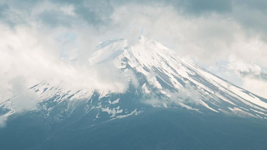 Gunung Fuji Jepang Longsor