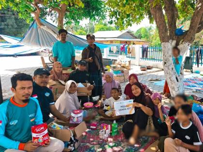 Respon Cepat Aduan Warga, Relawan WIZ Dan Wahdah Peduli Salurkan Bantuan Di Nagekeo