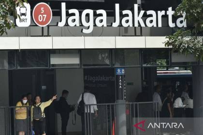 Transjakarta kembali operasikan lift dan eskalator di halte
