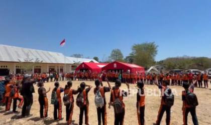 PMI Bangun Tenda Belajar dan Dukung Rumah Sakit Lapangan Pascagempa di NTT