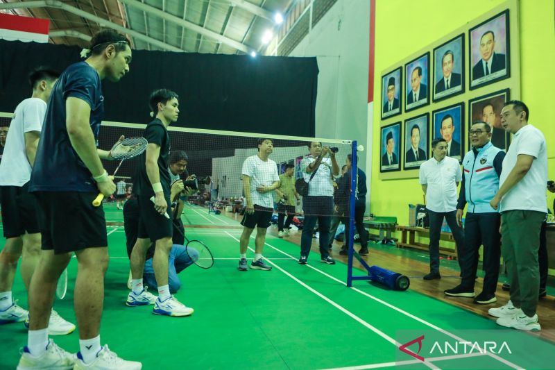 Menpora imbau tim bulu tangkis fokus persiapan Asian Games 2026