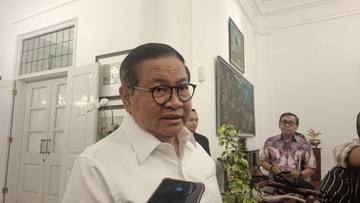 Pramono Gratiskan Retribusi Pedagang Kramat Jati Selama 6 Bulan
