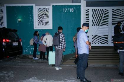 KPK panggil tiga pejabat PT AMGM dalam kasus Bupati Lombok Barat