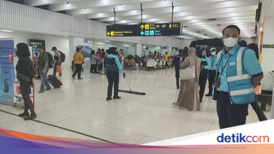 62 Penerbangan Rute Indonesia Timur Dibatalkan Imbas Erupsi Anak Krakatau