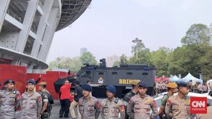 Persib Tiba di GBK Pakai Rantis Diiringi Sorakan Jakmania