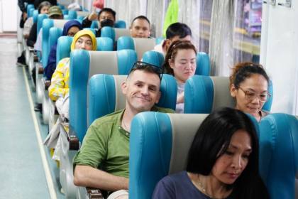 Melalui Kereta Api, Wisman Menjangkau Keindahan Nusantara dari Sumatra