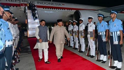 Prabowo Mendarat di India, Hadiri Giat KTT BRICS Sebagai Anggota Penuh