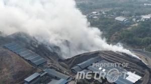 126 Siswa SD Terdampak Gempa di Manggarai Barat Belajar di Bawah Pohon