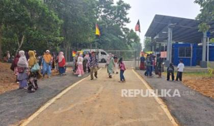 Pos Lintas Batas RI-Malaysia di Temajuk Kembali Diaktifkan, Warga Antusias
