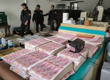 Polisi Gerebek Percetakan Uang Palsu Rp36 Miliar di BSD