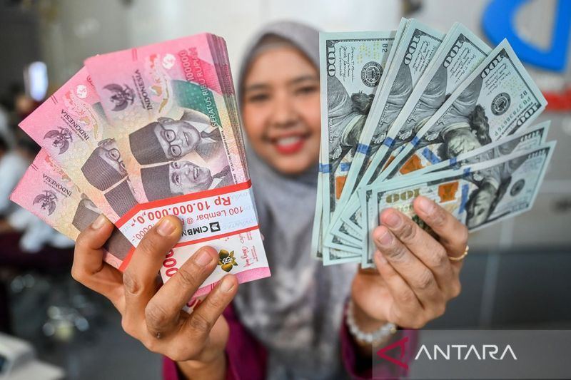 Pergerakan rupiah diprediksi "sideways" jelang pidato Gubernur The Fed