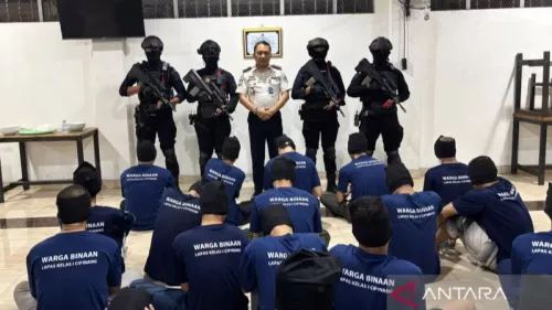 87 Napi Risiko Tinggi Dipindah dari Lapas Cipinang ke Nusakambangan