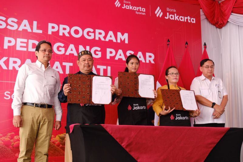 Bank Jakarta bangun akses keuangan pedagang pasar lewat kredit massal