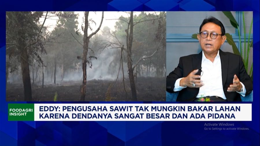 Video: Karhutla Melanda, Pengusaha Sawit Bantu Padamkan Kebakaran