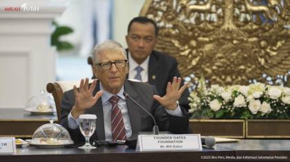 Bill Gates Usul Pajak Khusus Buat AI dan Robot, Duitnya Buat Manusia