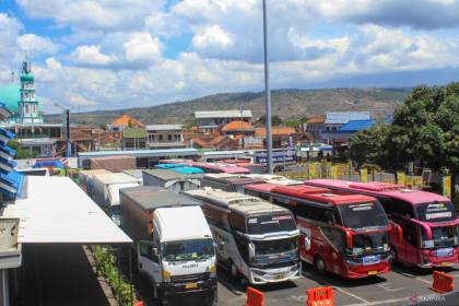 Kemacetan arus lalu lintas ke Pelabuhan Ketapang berangsur berkurang