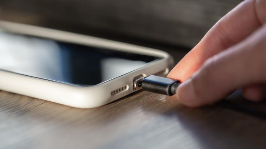 Port USB-C HP Rusak? Coba Lakukan Ini Sebelum Diservis