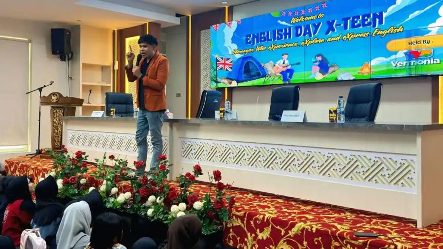 Vermonia Skills Gelar English Day X-Teen di Lutim, Hadirkan Motivator Remaja dan Praktisi Inggris