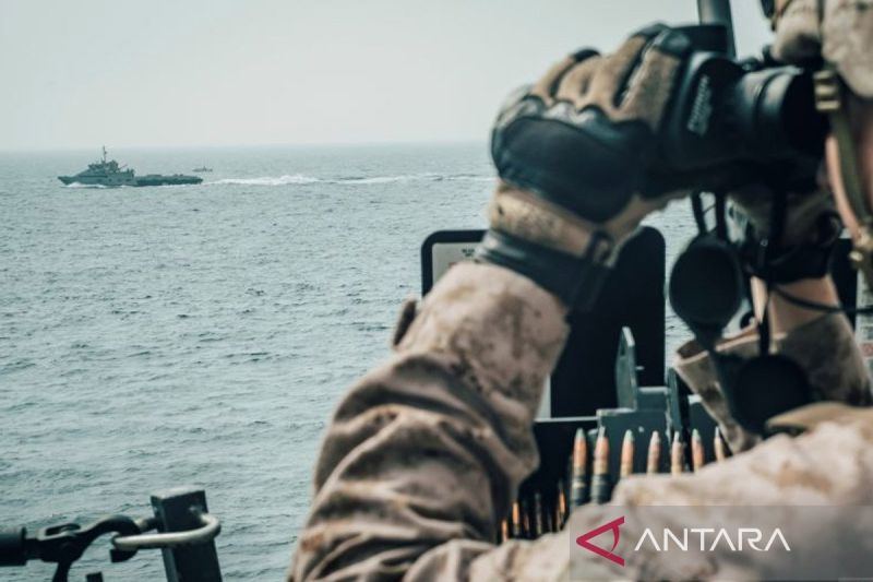 Iran dan Oman sepakati jalur transit sementara Selat Hormuz