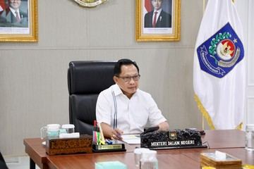 Tito Imbau Pemda Waspada Pascaerupsi Anak Krakatau: Hindari Kepanikan