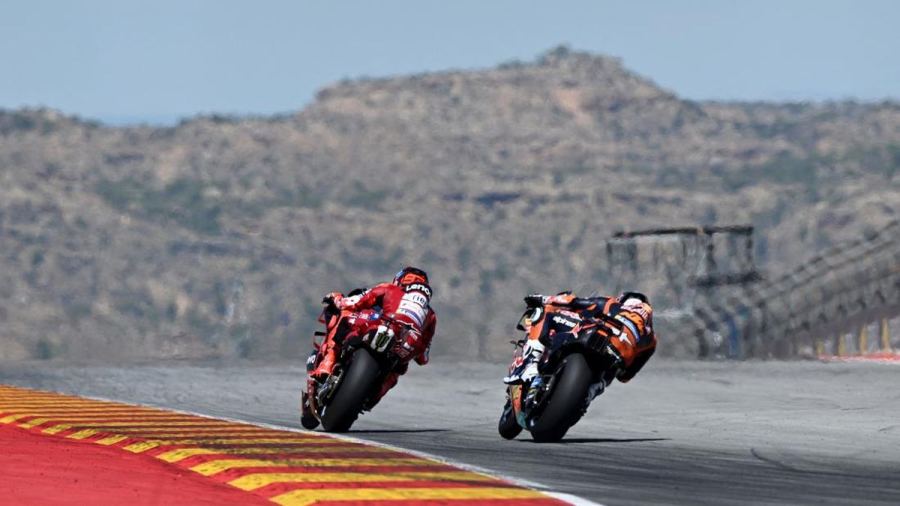 Reaksi Bezzecchi usai Pepet-pepetan dengan Marquez di MotoGP Aragon