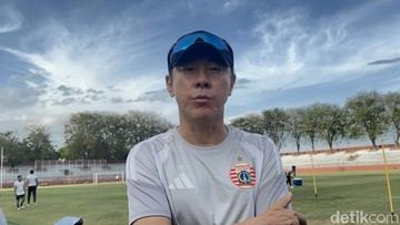 Shin Tae-yong Pusing Tentukan Starting XI Persija