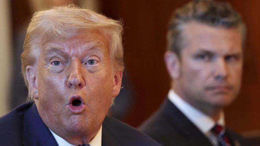 Slek dengan Menhan-Trump, Ramai Pejabat Kementerian Perang AS Mundur