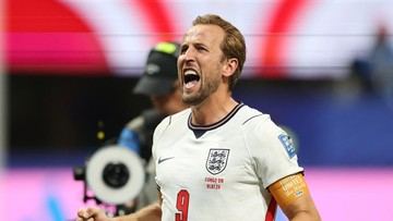 Harry Kane Raih Trofi Ballon d'Or 2026