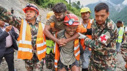Penyelamatan Dramatis Pekerja PLTA Nepal Usai 9 Hari Terjebak di Terowongan