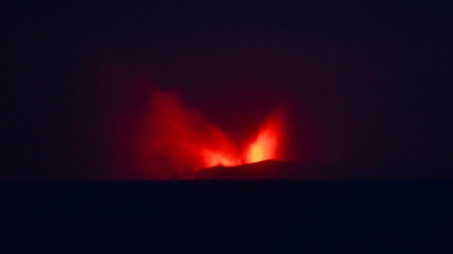 Ramai-ramai Media Asing Sorot Anak Krakatau Erupsi, Katakan Ini