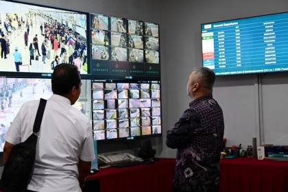 Menhub: Penutupan 8 bandara diperpajang hingga pukul 09.00 WIB