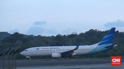 Pesawat Garuda Pecah Ban Landing di Makassar, 156 Penumpang Selamat