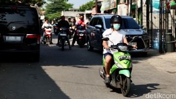 Hujan Abu Gunung Anak Krakatau, BPBD Jabar Imbau Warga Pakai Masker