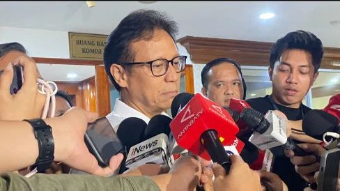 Sebaran Abu Vulkanik Anak Krakatau Meluas, Menkes Aktifkan Health Emergency Operating Center di Wilayah Terdampak