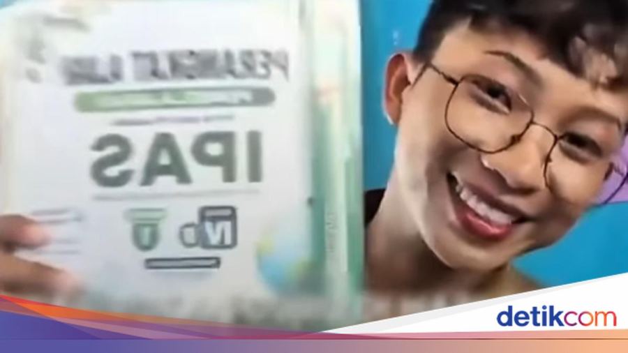 Pria Guru SD di Sulteng Berdandan Layaknya Wanita Saat Mengajar Tuai Sorotan