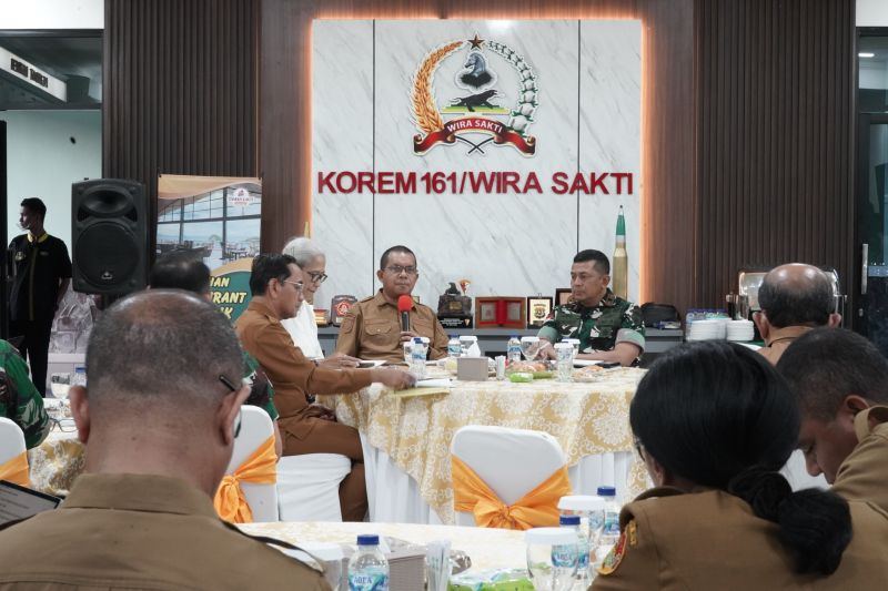 Gubernur NTT meminta bantuan gempa menjangkau semua pengungsi
